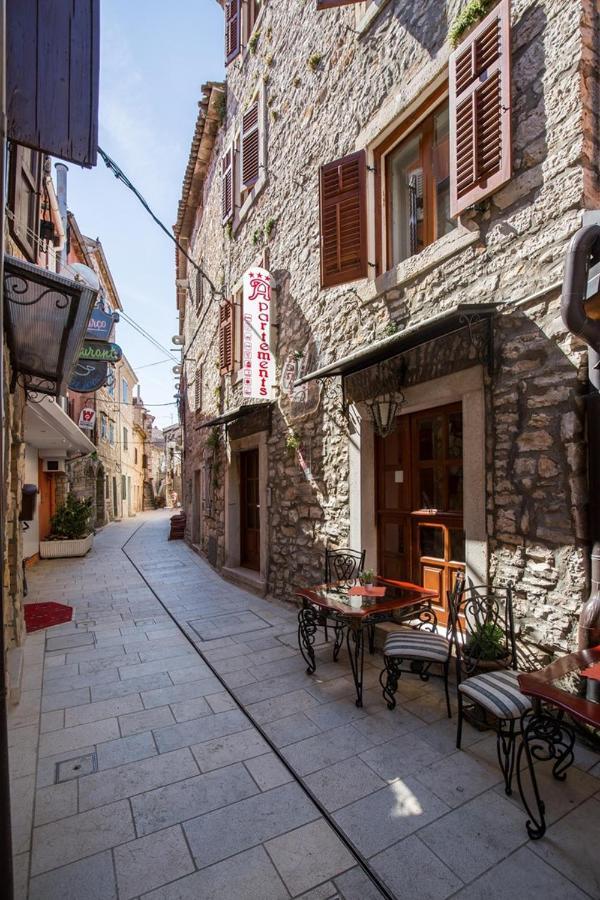 Old Town Apartments In ウマグ エクステリア 写真